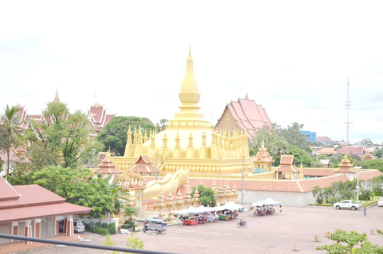 Thatluangview Hotel Vientiane Exterior foto